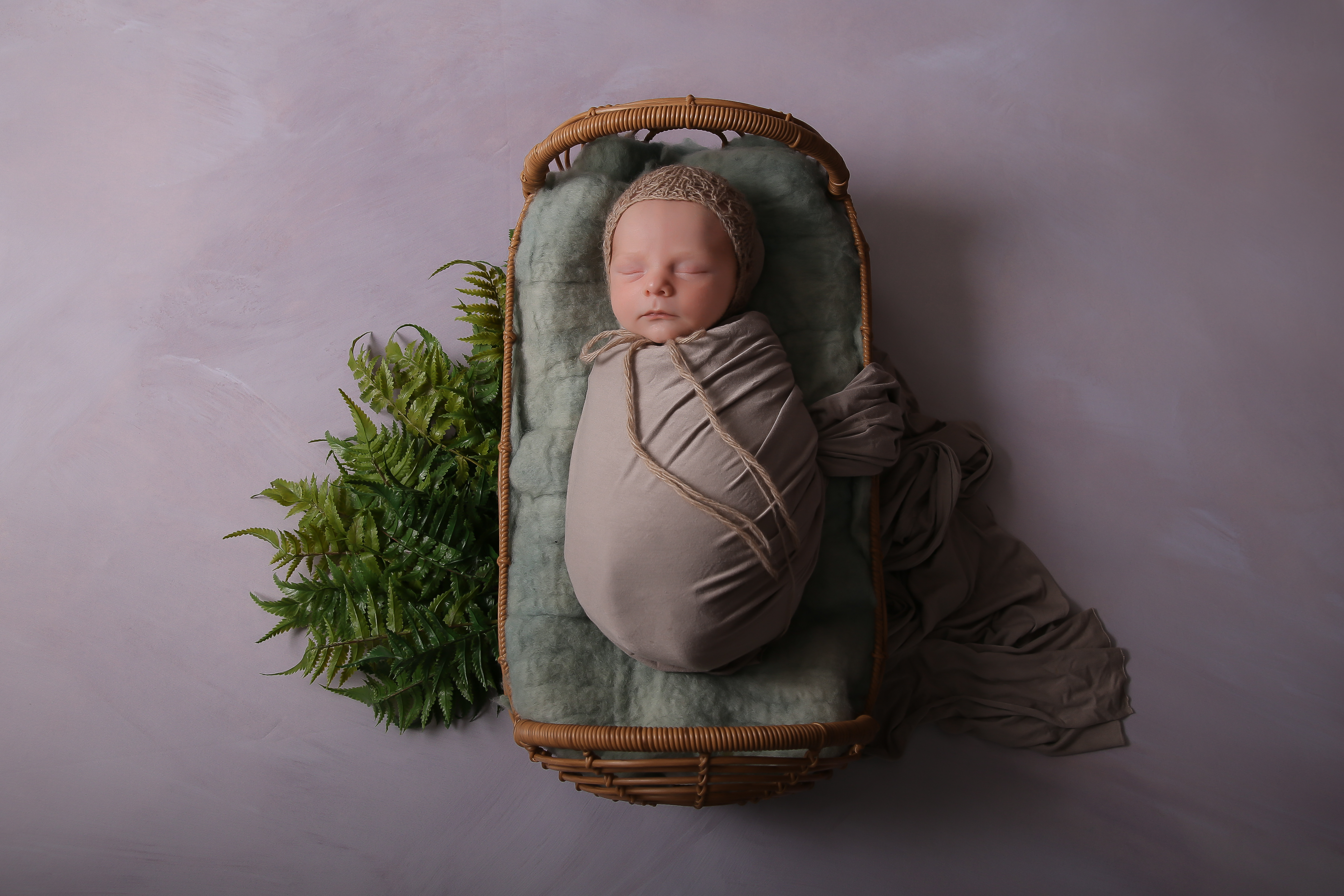 Ballan newborn photographer ballarat bacchus marsh photography studio modern baby photo