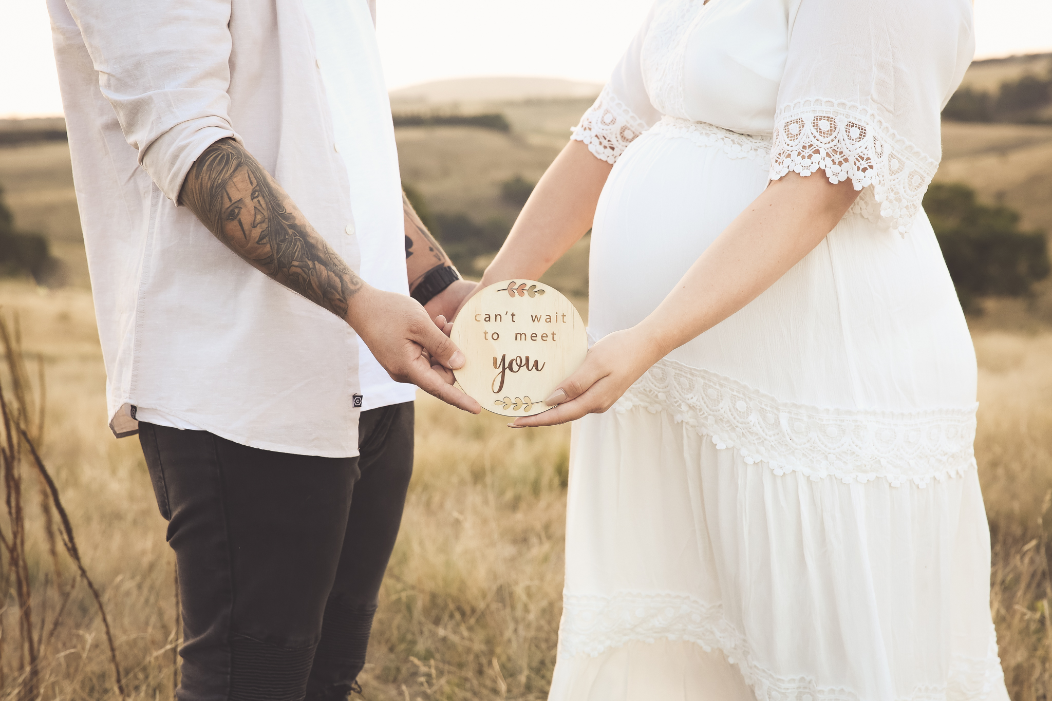 maternity portrait photography maternity studio outdoor photographer modern country