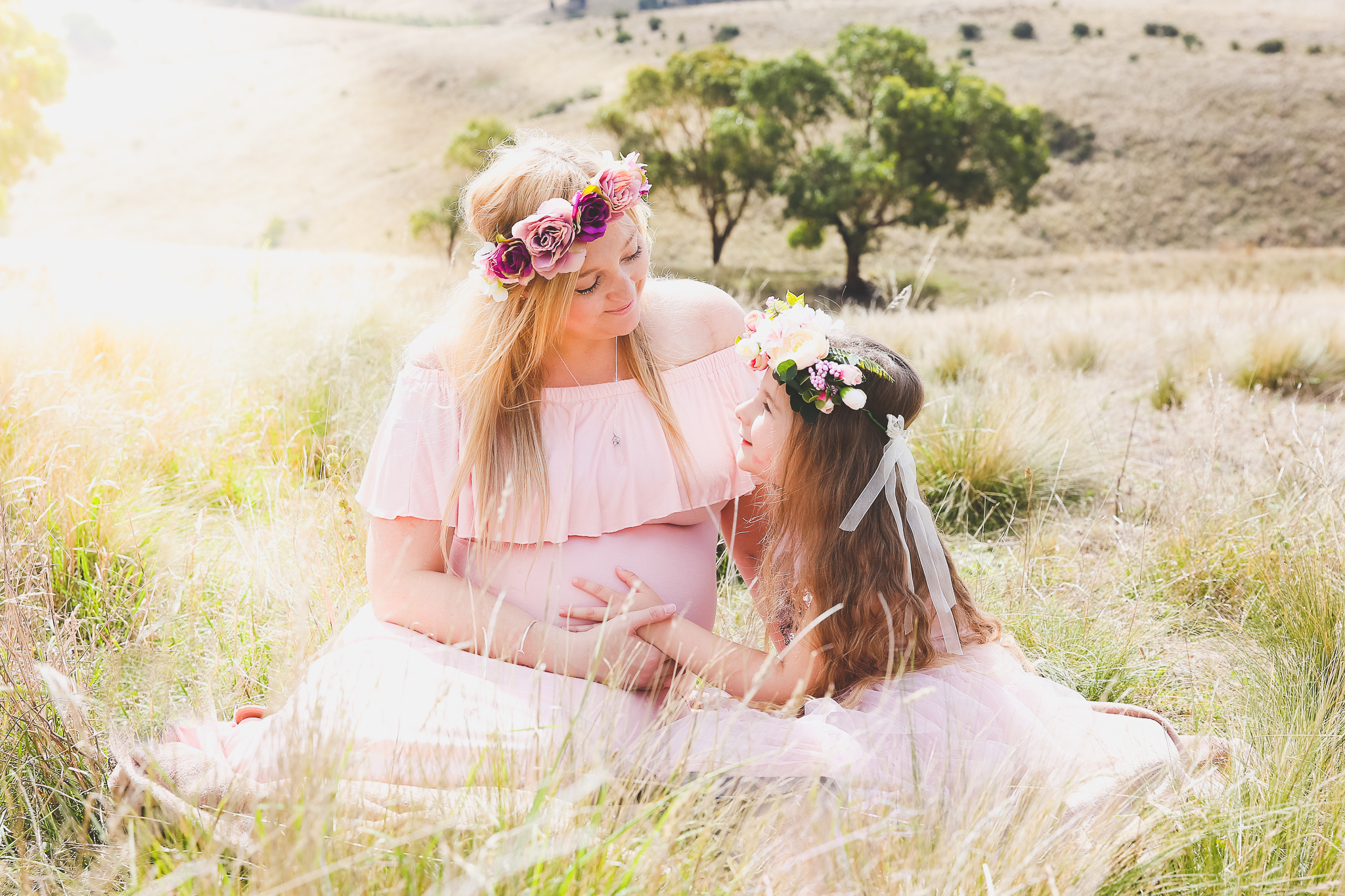maternity portrait photography maternity studio outdoor photographer modern country