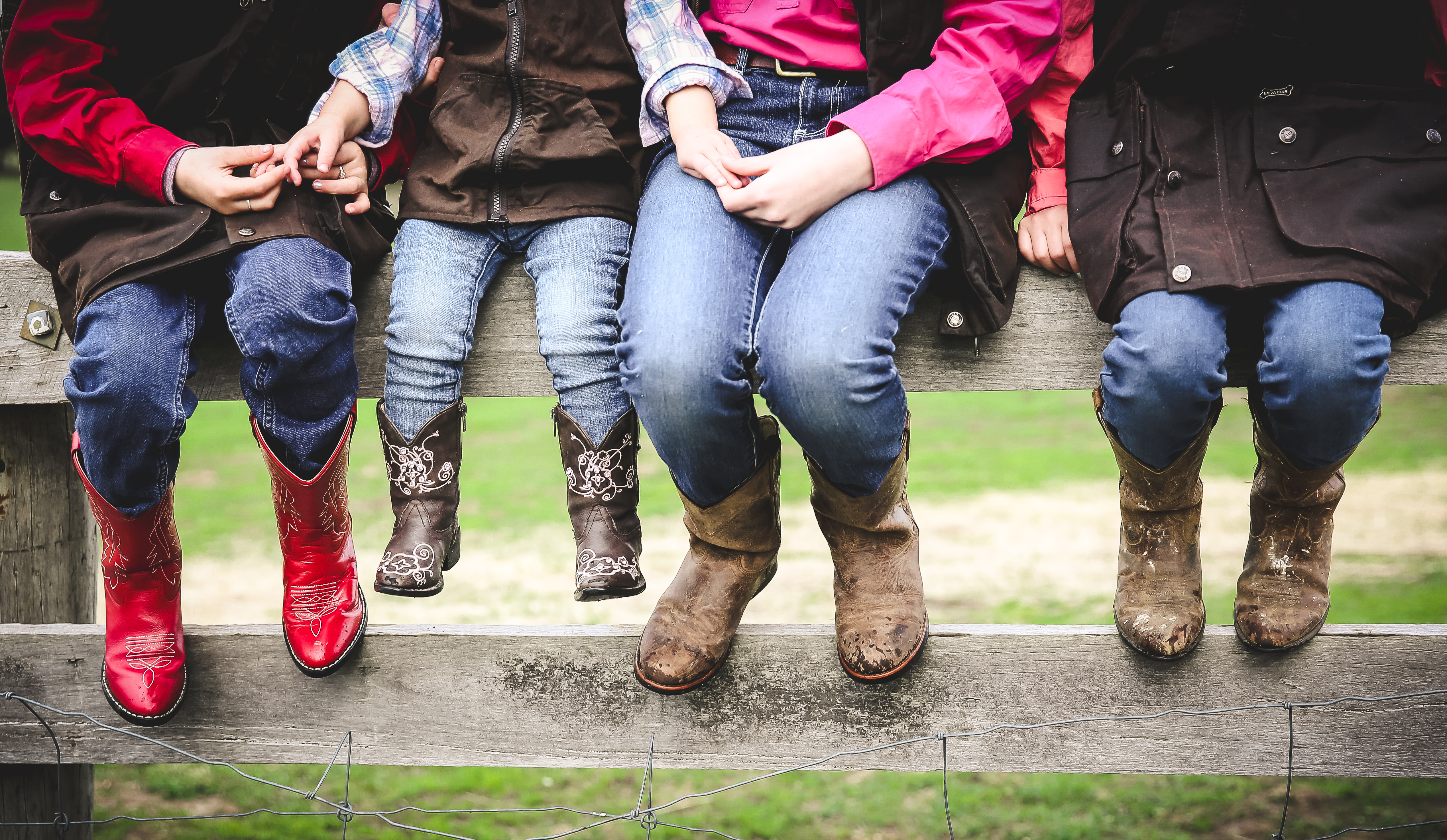 Cowgirls country girls sisters farm